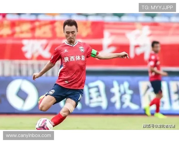 成都篮球队以99分领跑世界杯积分榜展现强劲实力与团队合作精神