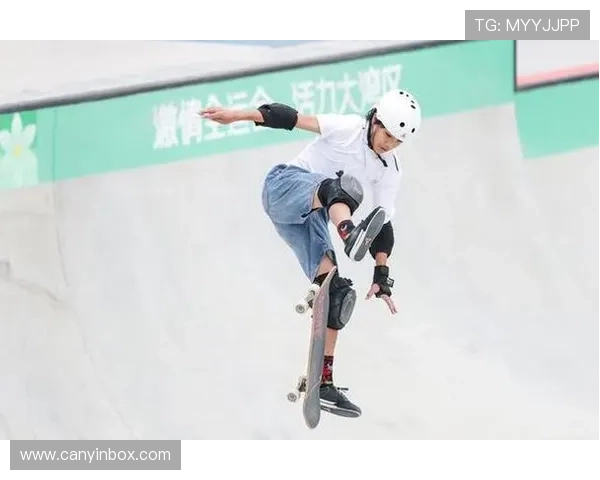 成都滑板队在全国滑板速度排行榜中荣获第十名展现实力与潜力